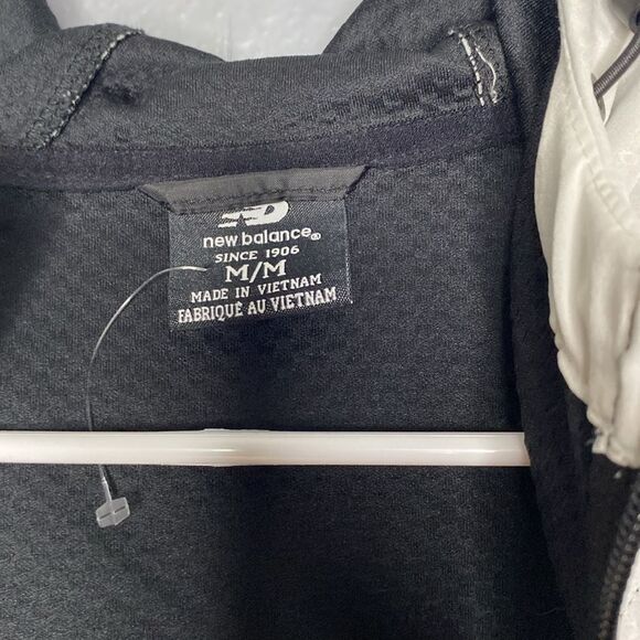 New Balance Gray Full Zip Hooded Jacket Size Medium - Picture 8 of 12